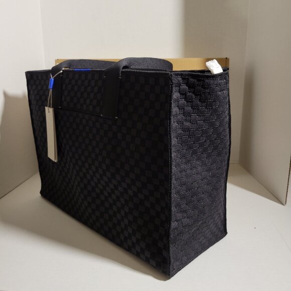 Rothy's The Classic Tote in Black Sand - Picture 3 of 7